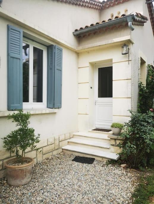 Maison Avec Piscine Dans Village Provencal. Courthézon Εξωτερικό φωτογραφία